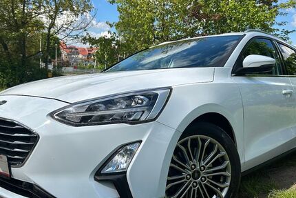Ford Focus 96.600 km 9.999 &euro; Ronneburg 07580