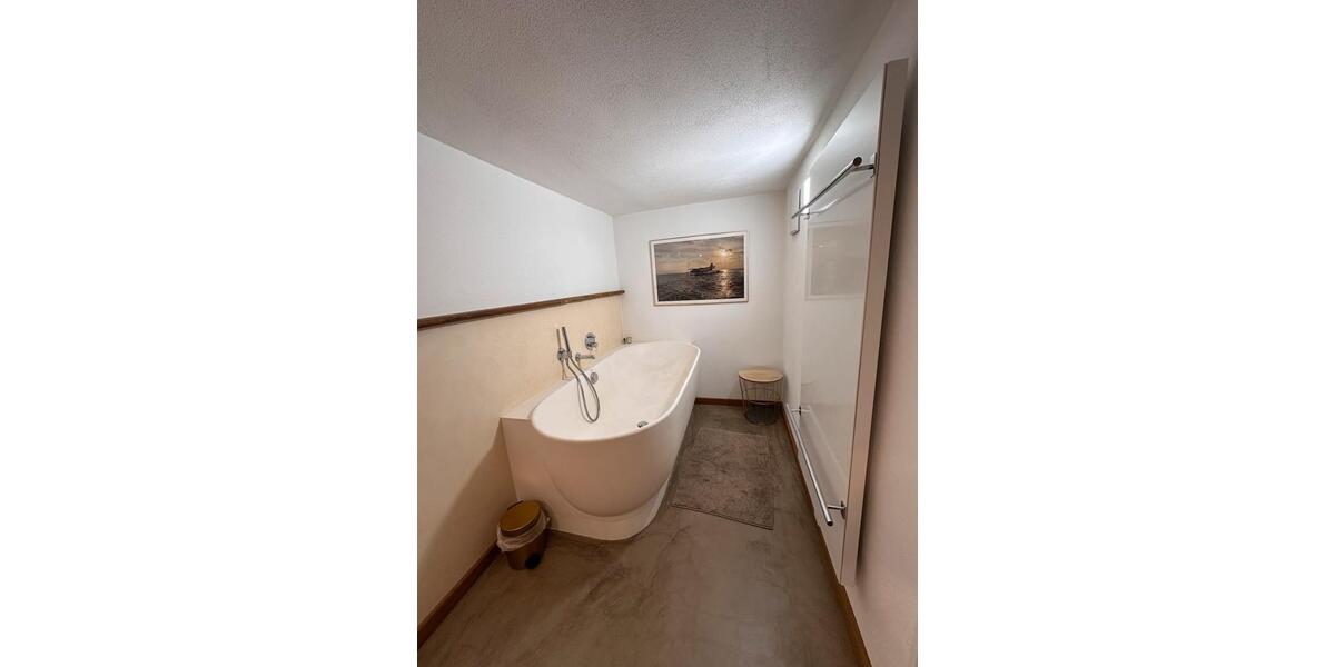 Einfamilienhaus Würzburg Steinbachtal - 8 Zimmer, 280 m&sup2;, 1.800&euro; | Angebot:24536882