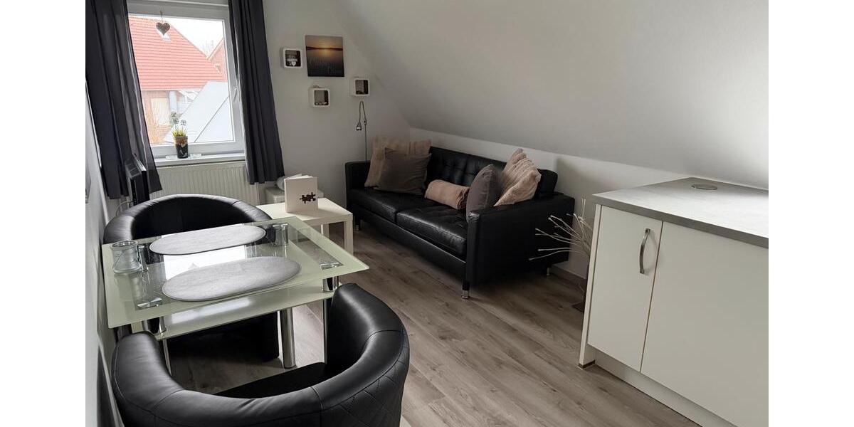 Dachgeschoßwohnung Wangerland - 2 Zimmer, 33 m&sup2;, 590&euro; | Angebot:26649866
