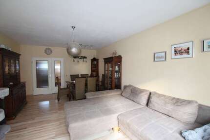 Wohnung zum Kaufen in Sandhausen 299.000 € 91 m² 3 zimmer