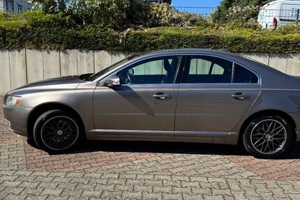 Volvo S80 414.792 km 4.000 € Aachen 52062