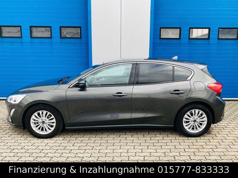 Ford Focus 100.000 km 11.900 € Greven 48268