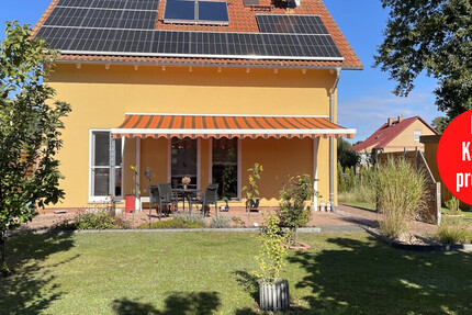 HORN IMMOBILIEN ++ modernes Einfamilienhaus mit Photovoltaikanlage, Garage und Terrasse in Torgelow - Haus Torgelow | Angebot:26974635