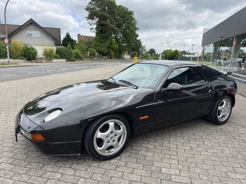 928