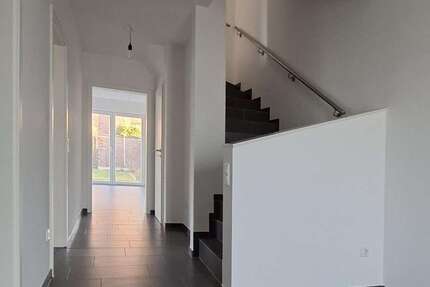 Haus Telgte - 5 Zimmer, 169 m&sup2;, 1.980&euro; | Angebot:25180988