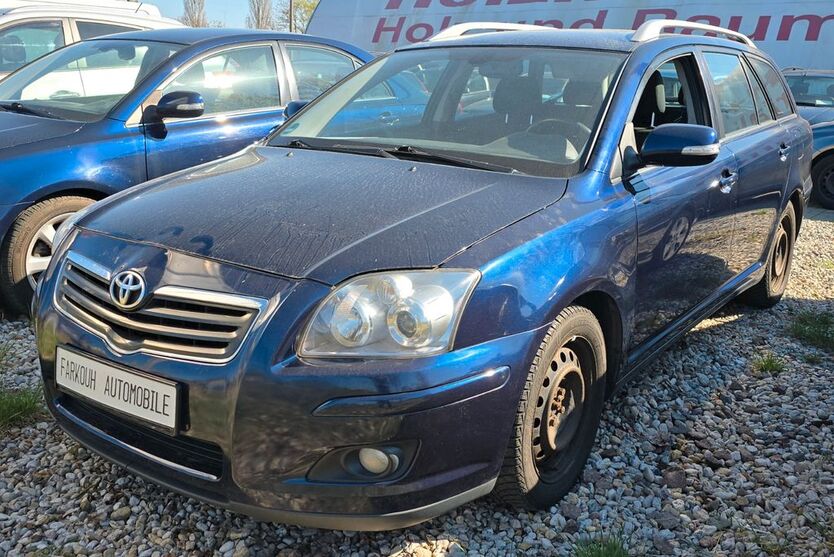 Toyota Avensis 357.700 km 1.990 € Leipzig 04319