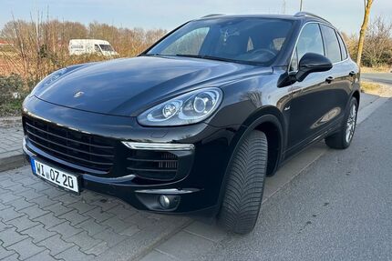 Porsche Cayenne 186.000 km 27.500 € Wiesbaden 65205