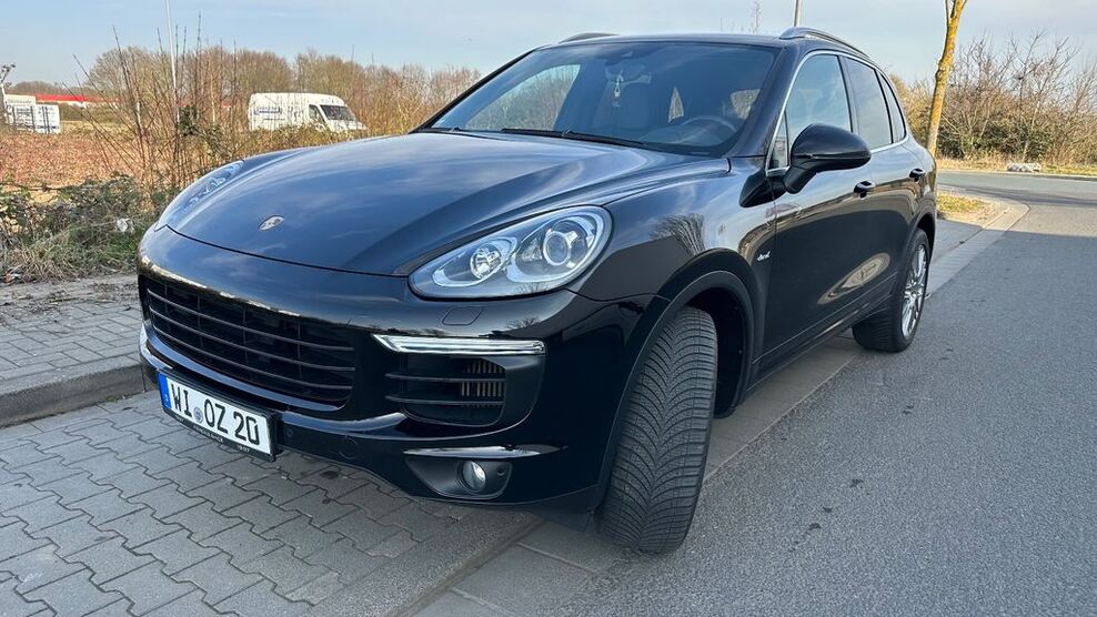 Porsche Cayenne 186.000 km 27.500 € Wiesbaden 65205