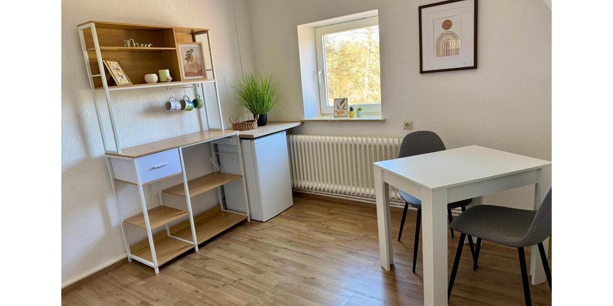 Dachgeschoßwohnung Wilhelmshaven Fedderwardergroden - 2 Zimmer, 32 m&sup2;, 400&euro; | Angebot:25843354