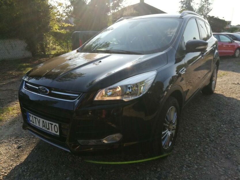 Ford Kuga 113.857 km 9.870 € Berlin - Französische Buchholz 13127