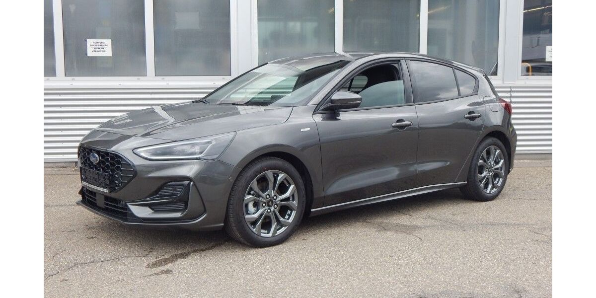 Ford Focus 32.500 km 27.490 &euro; Schramberg 78713