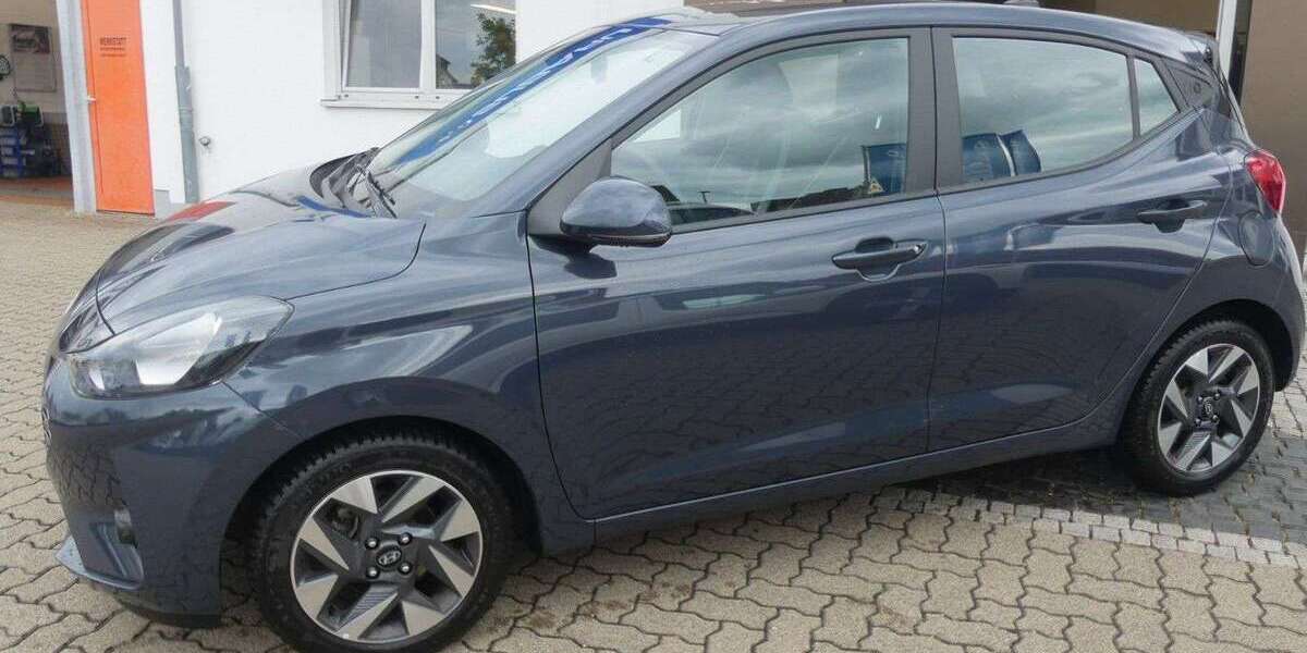 Hyundai i10 10.300 km 16.990 &euro; Emmendingen 79312