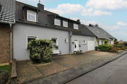Familienfreundliches Reihenhaus in Jülich - Garage, Balkon & Garten 6 zimmer