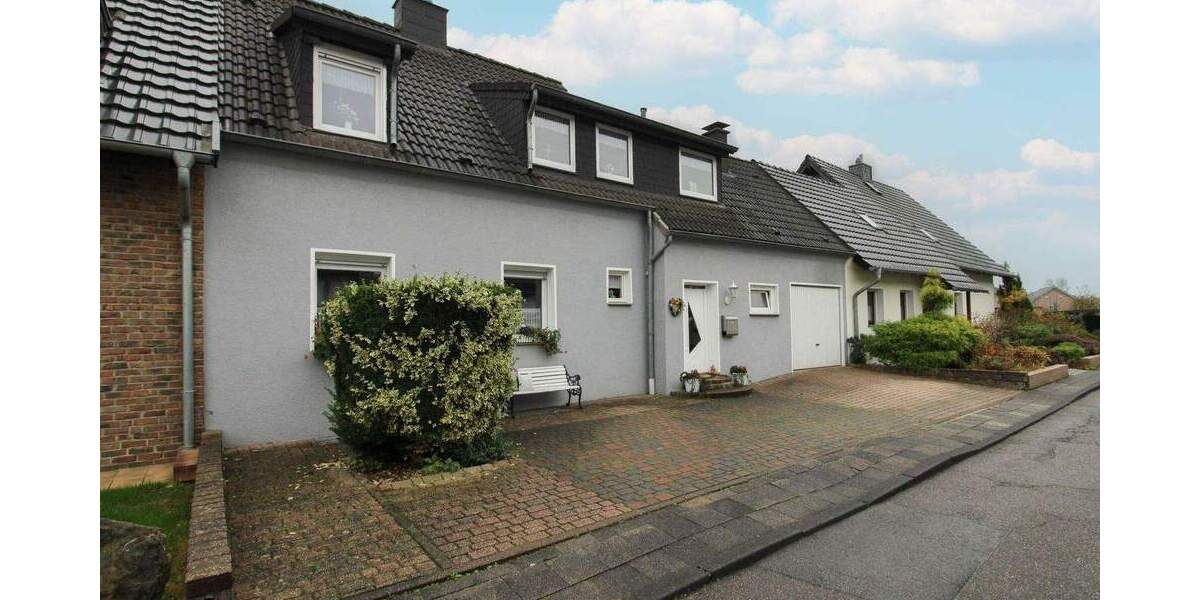 Familienfreundliches Reihenhaus in Jülich - Garage, Balkon & Garten 6 zimmer