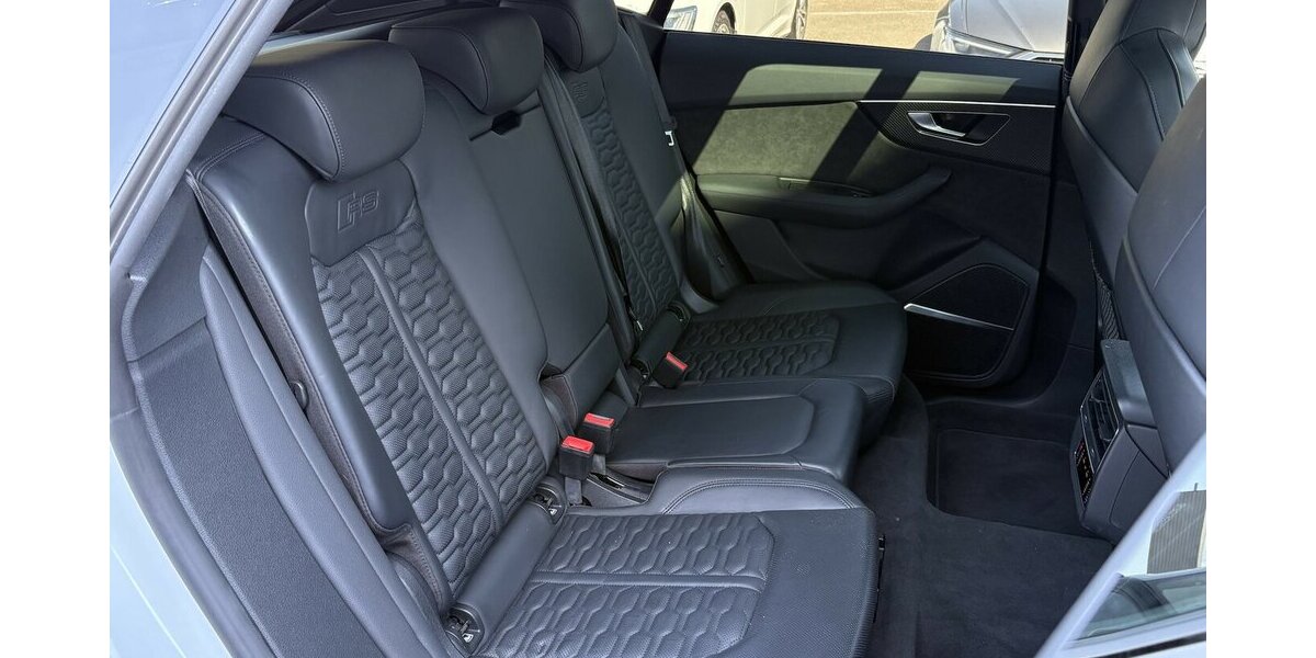 Audi RSQ8 4.0 TFSI quattro 360°/PANO/MEMORY/1.HAND 43.321 km 99.900 &euro; Villingen-Schwenningen 78054