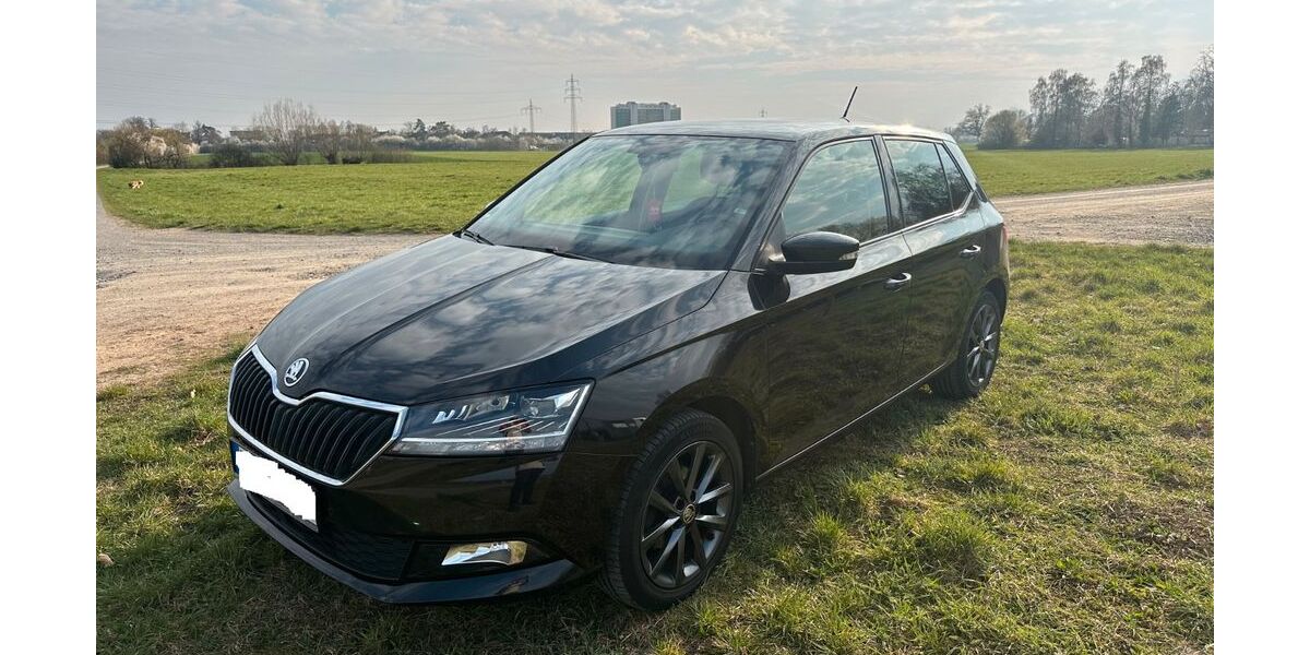 Skoda Fabia 62.000 km 10.600 &euro; Babenhausen 64832