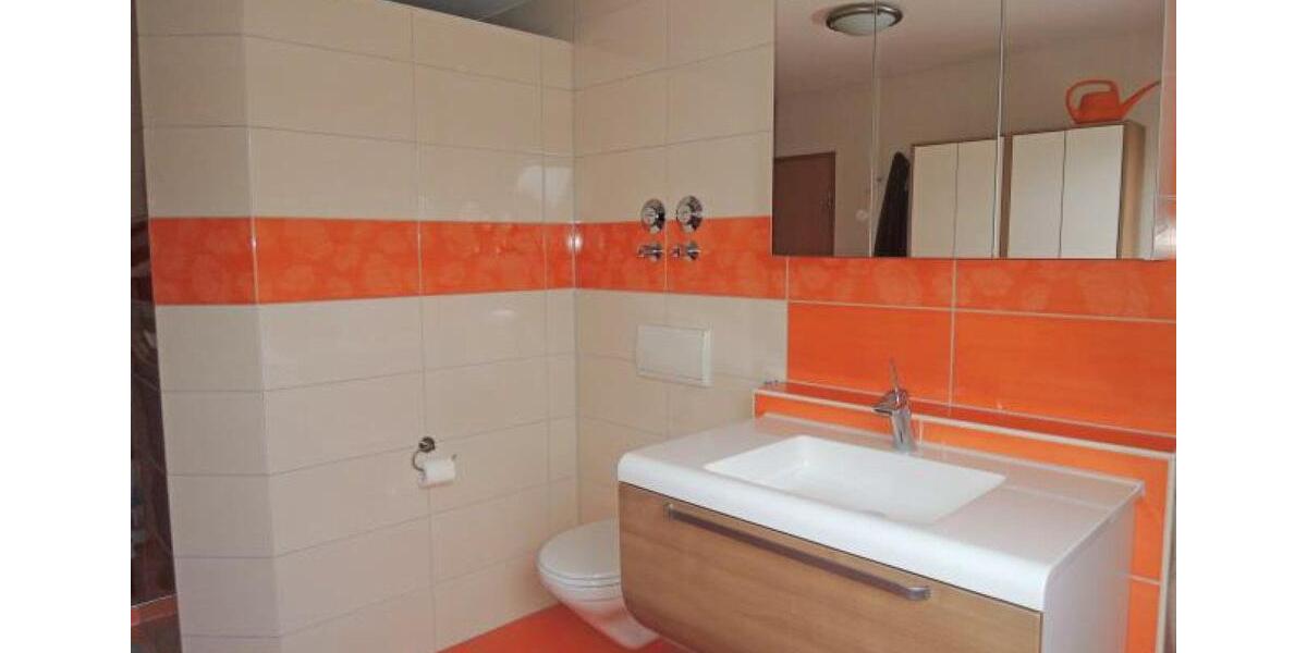 Dachgeschoßwohnung Neuendettelsau - 3 Zimmer, 94 m&sup2;, 230.000&euro; | Angebot:27018944