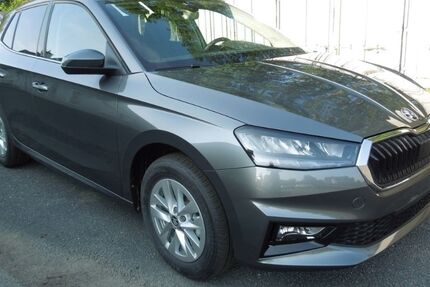 Skoda Fabia 1.800 km 19.185 &euro; Föritztal OT Neuhaus-Schierschnitz 96524