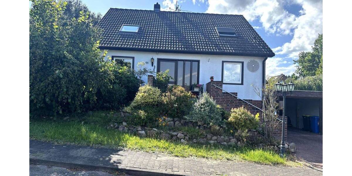 Einfamilienhaus Bergen - 5 Zimmer, 150 m&sup2;, 175.000&euro; | Angebot:25674280