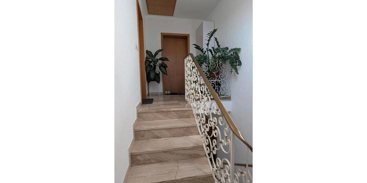 Dachgeschoßwohnung Wehrheim - 3 Zimmer, 68 m&sup2;, 850&euro; | Angebot:26330030