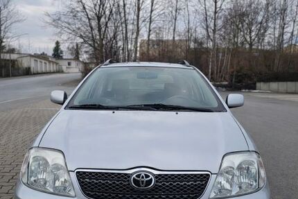 Toyota Corolla 198.000 km 3.249 &euro; Hof 95028