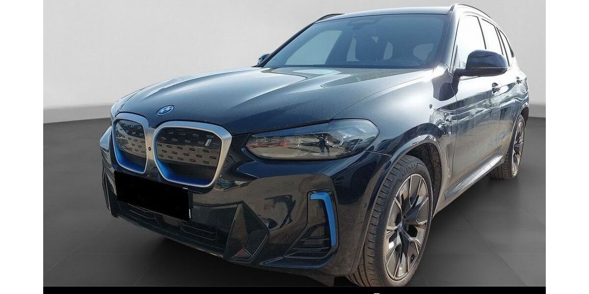 BMW iX3 23.572 km 45.900 &euro; Landsham 85652