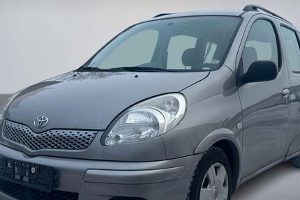 Toyota Yaris 155.000 km 3.950 &euro; Berlin 12277