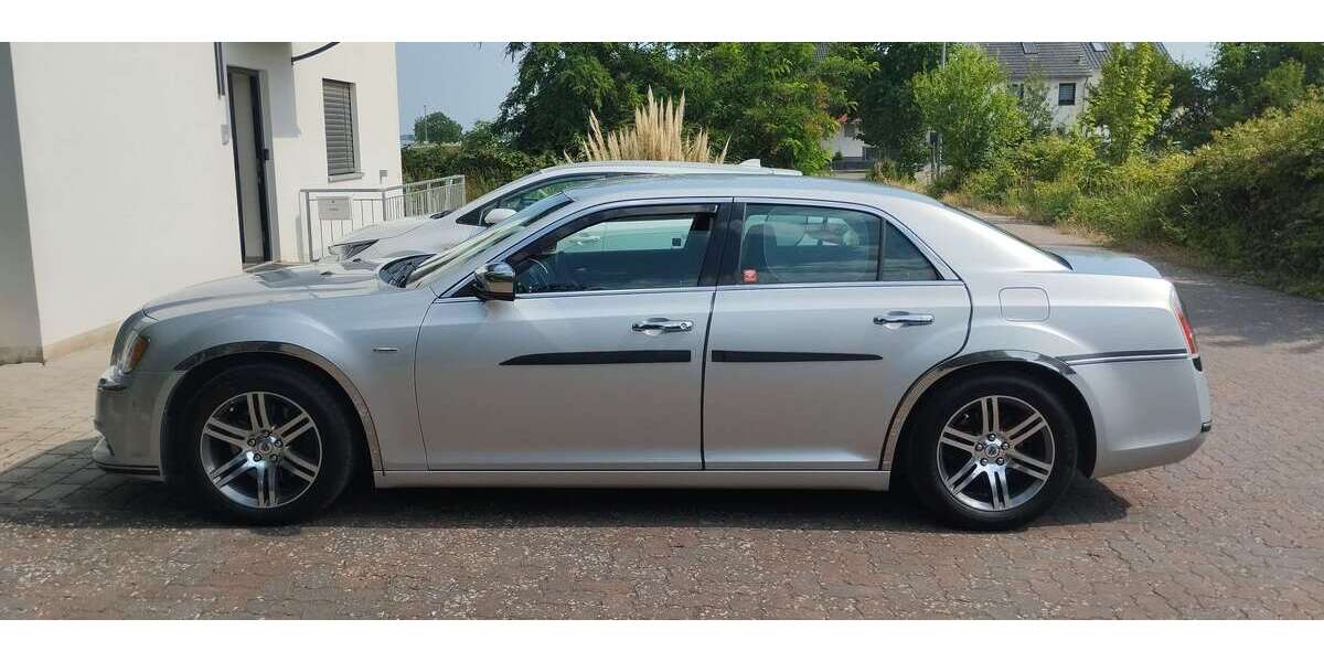 Lancia Thema 108.000 km 13.900 &euro; Hochdorf Assenheim 67126