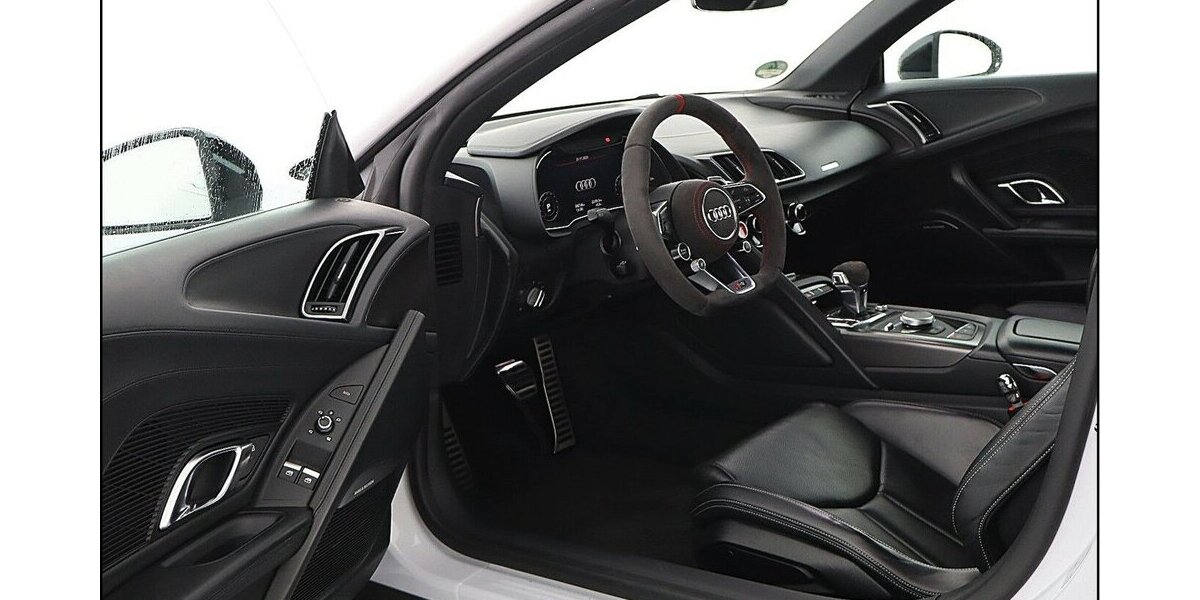 Audi R8 5.2 FSI quattro Spyder 36.100 km 119.990 &euro; Stade 21682
