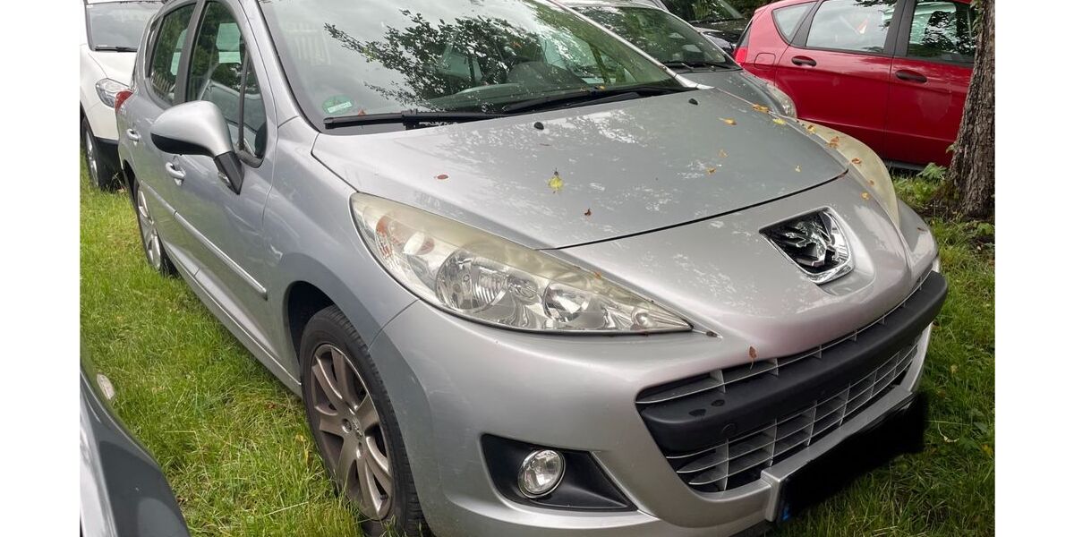 Peugeot 207 130.000 km 1.999 &euro; Markt Schwaben 85570
