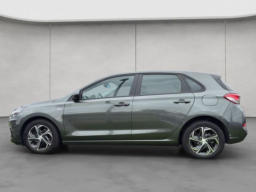 i30