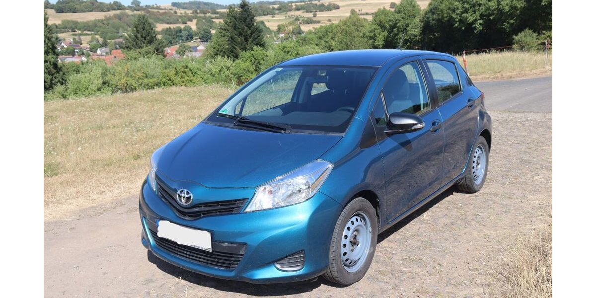 Toyota Yaris 126.000 km 5.400 &euro; Grünberg 35305