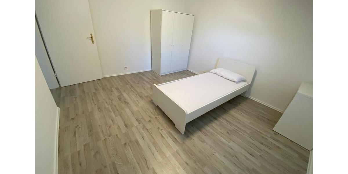 Etagenwohnung Velbert - 4 Zimmer, 90 m&sup2;, 1.120&euro; | Angebot:24829698