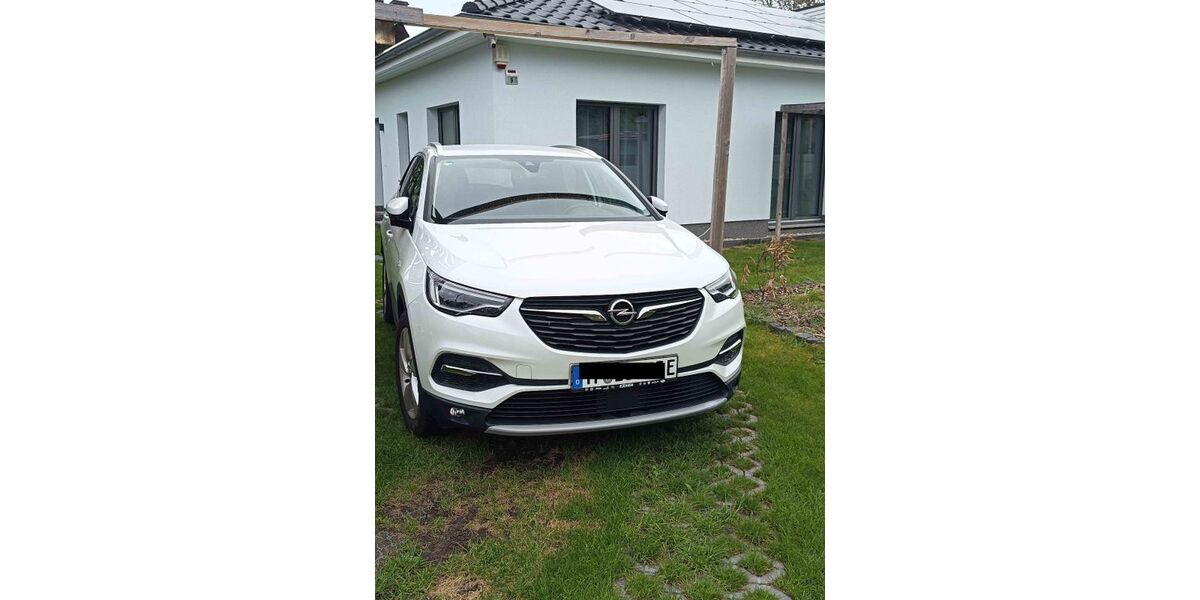 Opel Grandland (X) 75.000 km 17.200 &euro; Blankenfelde 15827