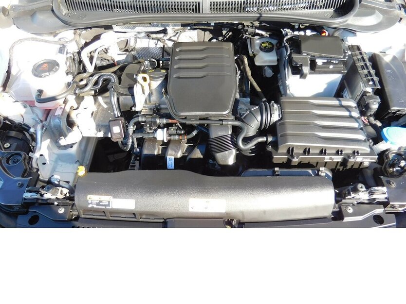 VW Polo 1.0 Life MPI BMT 4Trg Klima Navi LED 27.000 km 15.390 € Vordorf 38533