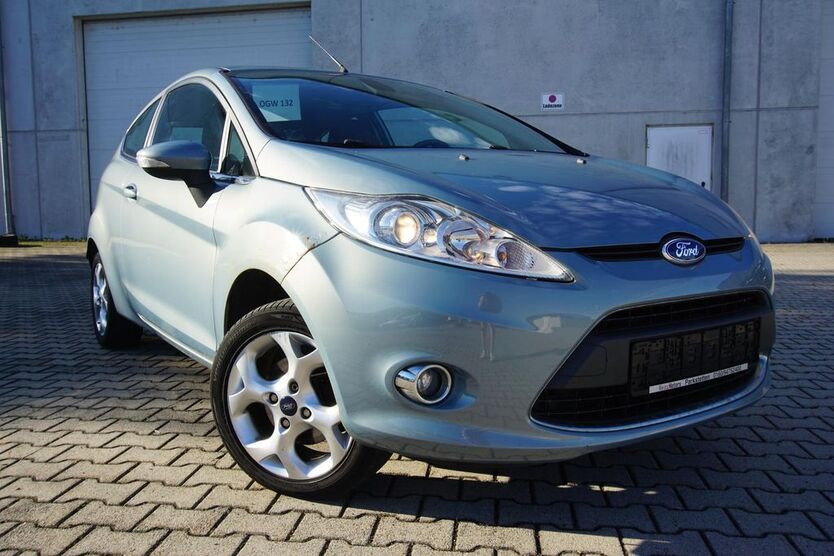 Ford Fiesta 224.533 km 1.895 € Parkstetten 94365