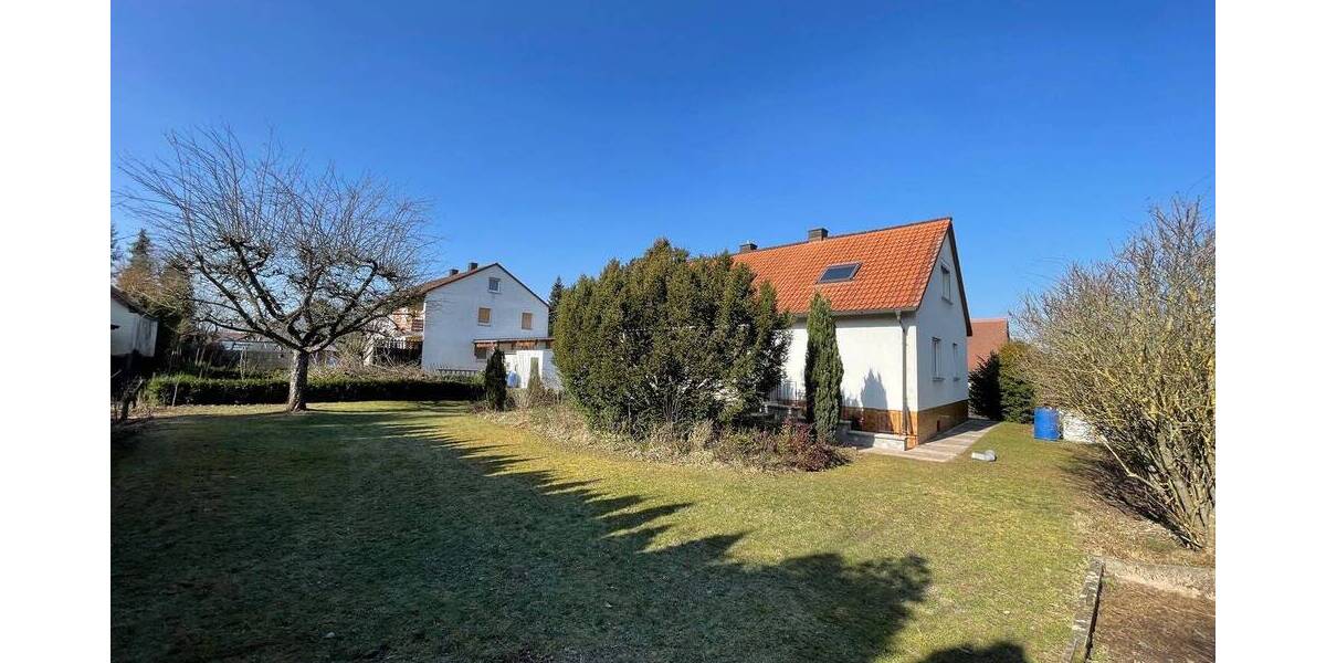 Einfamilienhaus Langenzenn - 6 Zimmer, 130 m&sup2;, 1.495&euro; | Angebot:25984081