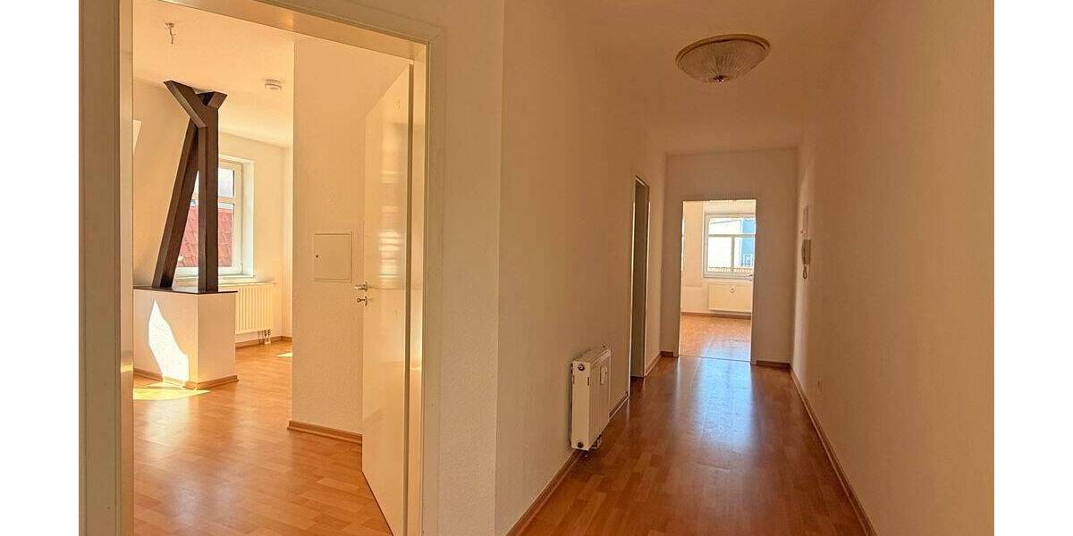 Etagenwohnung Halle Giebichenstein - 2 Zimmer, 63 m&sup2;, 600&euro; | Angebot:26345412