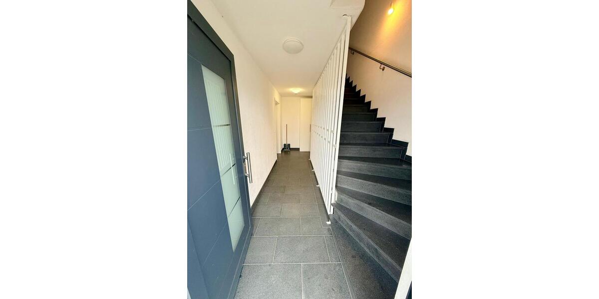 Etagenwohnung Regenstauf - 3 Zimmer, 145 m&sup2;, 1.650&euro; | Angebot:24560762