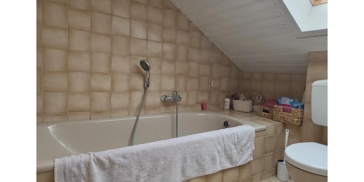 Etagenwohnung Hardt - 3 Zimmer, 112 m&sup2;, 238.000&euro; | Angebot:26764451