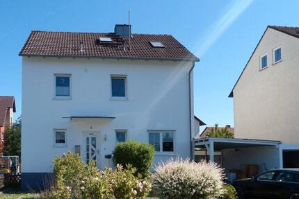 Haus Strullendorf - 7 Zimmer, 132 m&sup2;, 385.000&euro; | Angebot:26758145