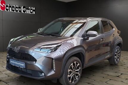 Toyota Yaris Cross 11.780 km 25.880 &euro; Schiffweiler 66578