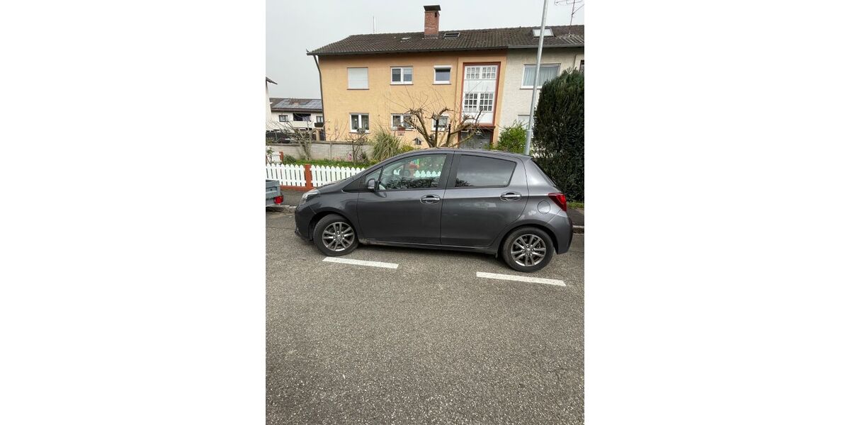Toyota Yaris 84.000 km 8.600 &euro; Emmendingen 79312