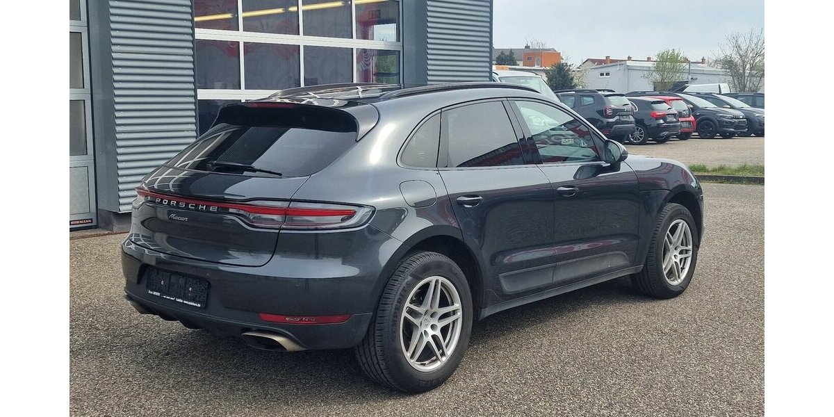 Porsche Macan Panoramadach NAVI Klimaautomatik 3-fach 129.000 km 40.998 &euro; Landau 76829