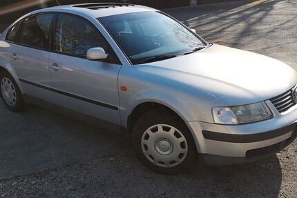 VW Passat 156.000 km 1.390 &euro; Nürnberg 90482