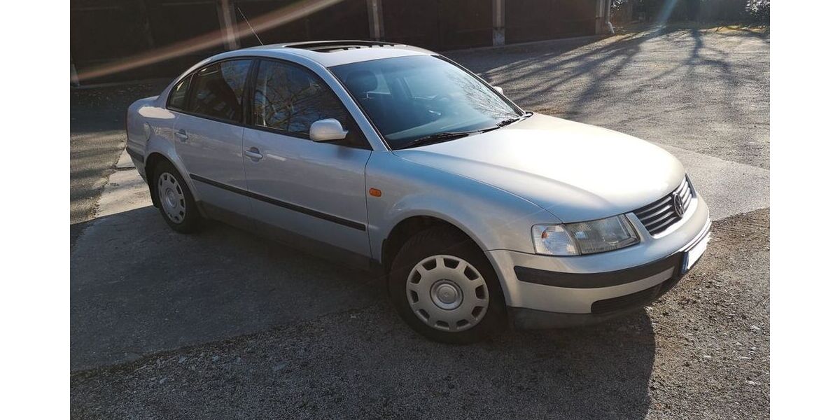 VW Passat 156.000 km 1.390 &euro; Nürnberg 90482
