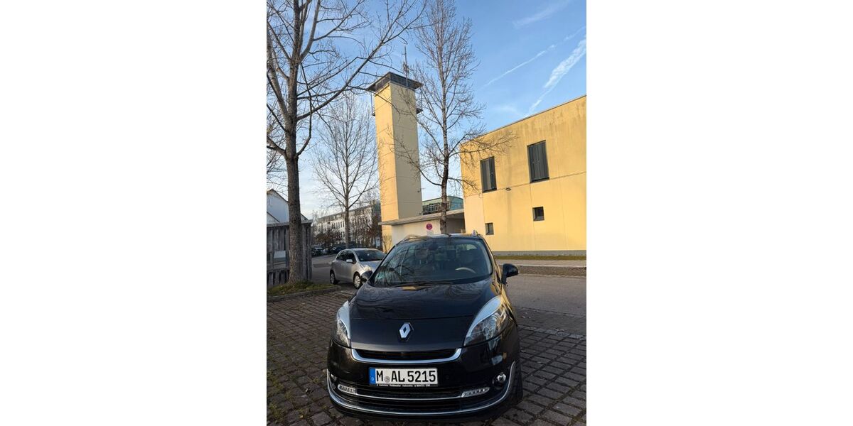 Renault Scenic 202.000 km 4.000 &euro; München 81475