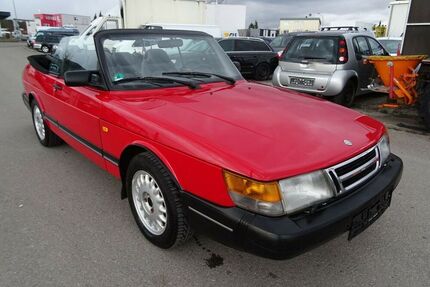Saab 900