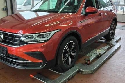 VW Tiguan 49.064 km 25.680 &euro; Trier 54292