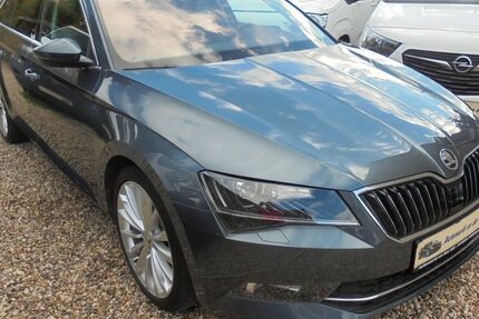 Skoda Superb 176.800 km 13.999 &euro; Duisburg 47249